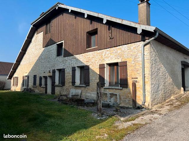 Maison 7 pièces 211 m²