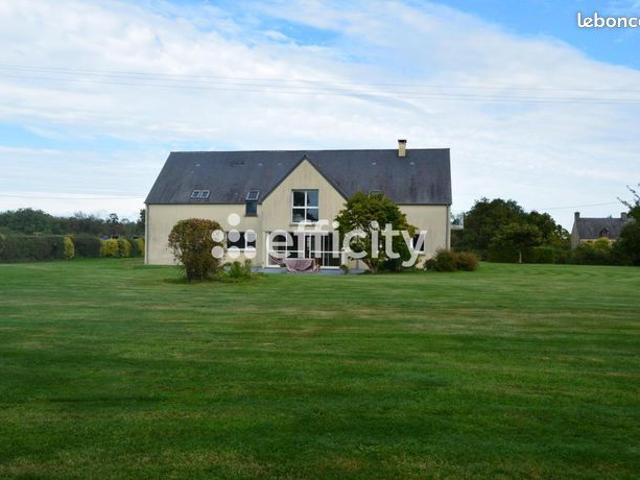 Maison 7 pièces 211 m²