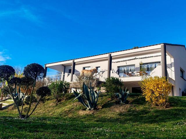 Maison 7 pièces 212 m²