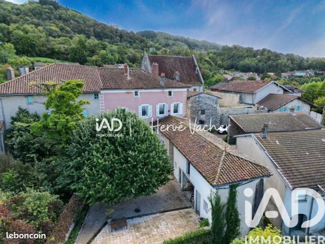 Maison 7 pièces 212 m²