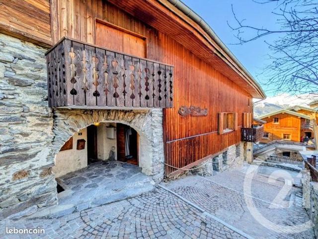 Maison 7 pièces 212 m²