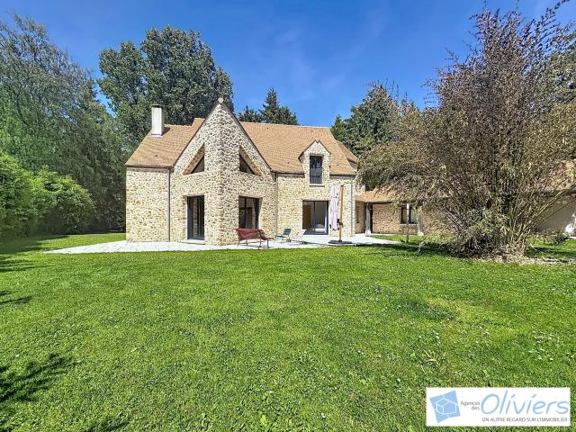 Maison 7 pièces 212 m²