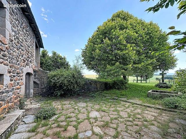 Maison 7 pièces 212 m²