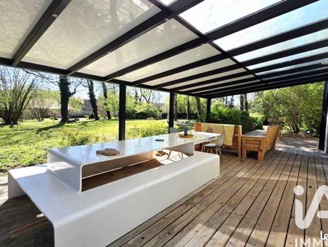 Maison 7 pièces 212 m²
