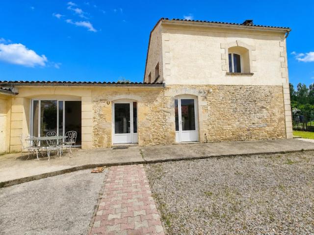 Maison 7 pièces 212 m²