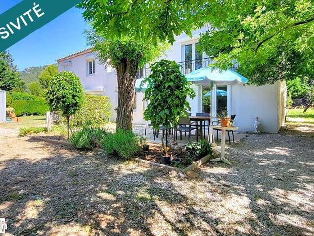 Maison 7 pièces 212 m²