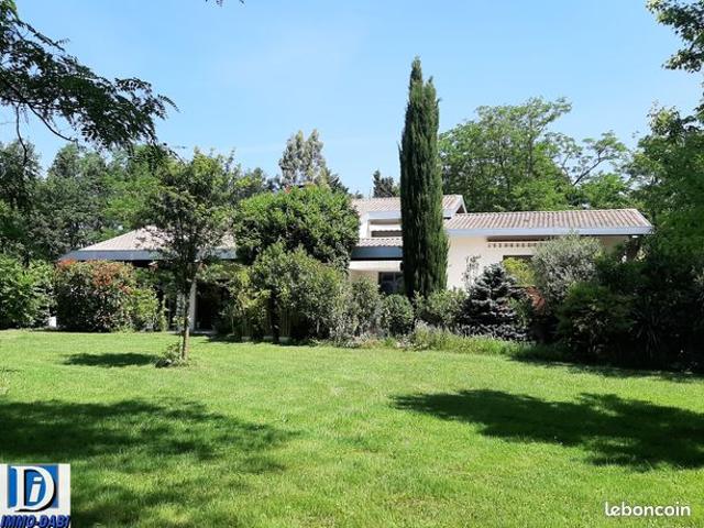 Maison 7 pièces 212 m²