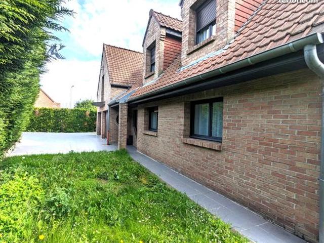 Maison 7 pièces 212 m²