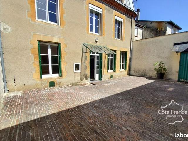 Maison 7 pièces 212 m²