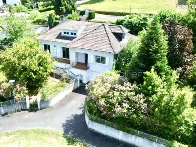 Maison 7 pièces 212 m²