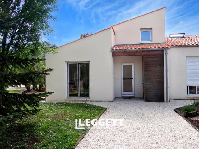 Maison 7 pièces 212 m²