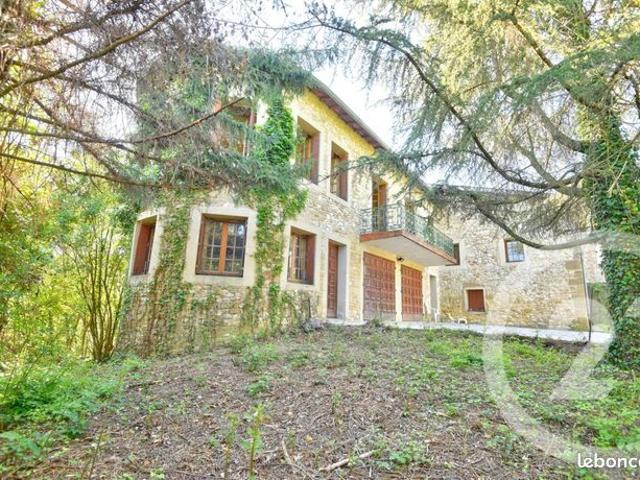 Maison 7 pièces 212 m²