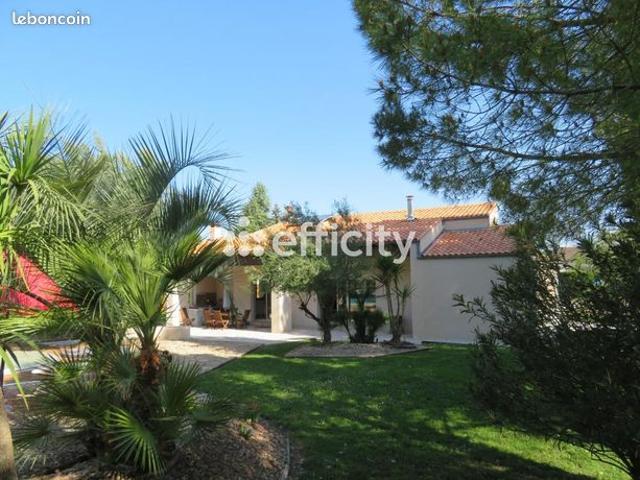 Maison 7 pièces 212 m²