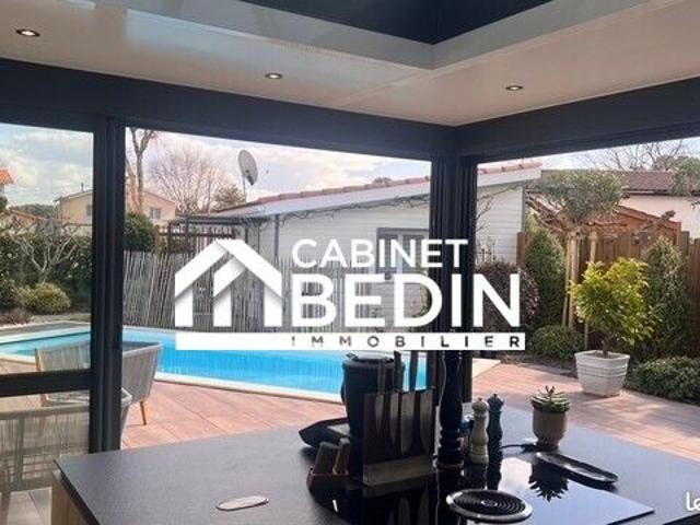 Maison 7 pièces 213 m²