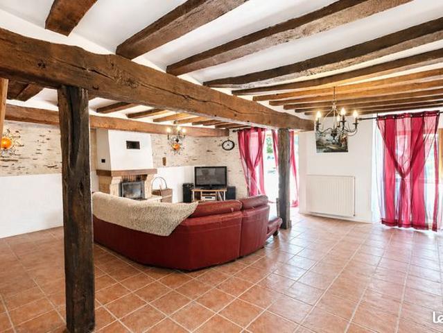 Maison 7 pièces 213 m²