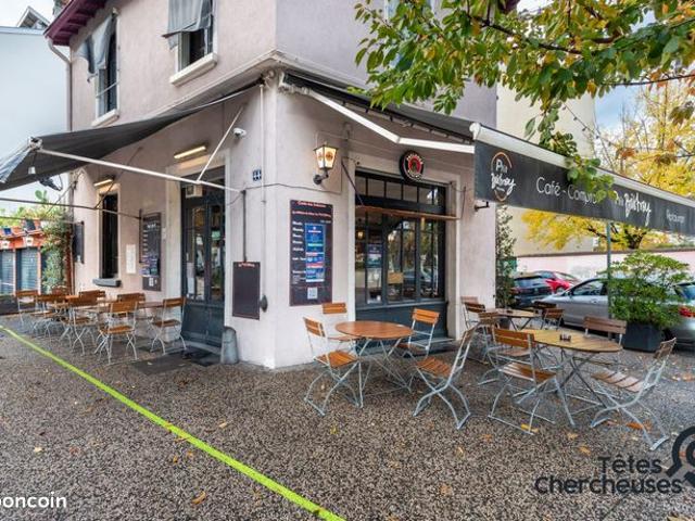 Maison 7 pièces 213 m²