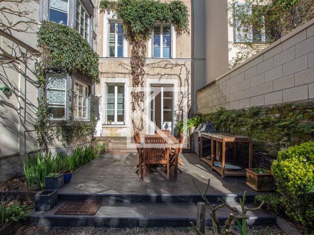 Maison 7 pièces 213 m²