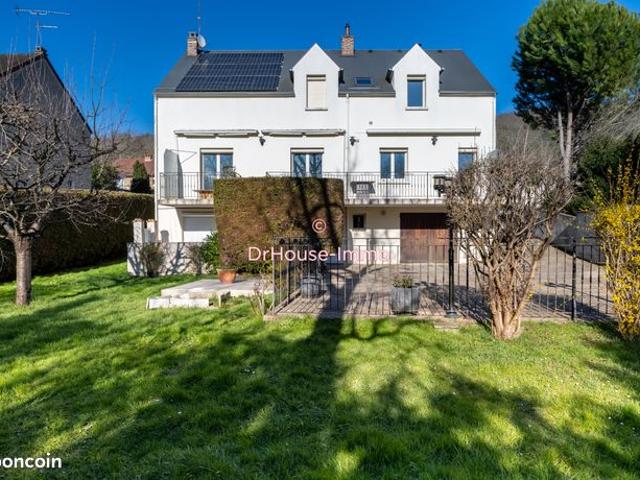 Maison 7 pièces 213 m²