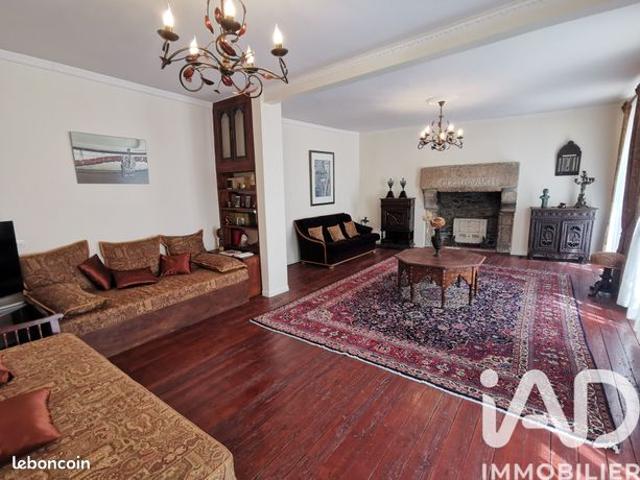 Maison 7 pièces 213 m²