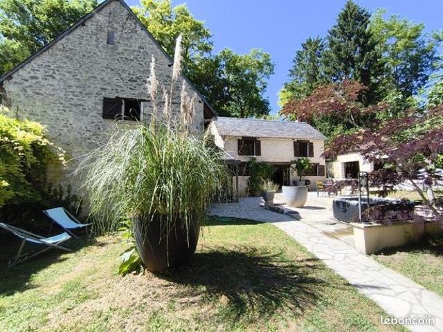 Maison 7 pièces 213 m²