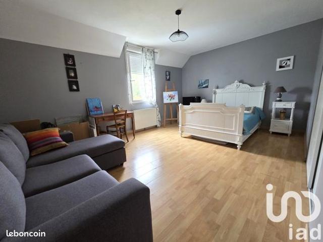 Maison 7 pièces 213 m²
