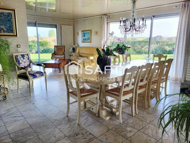 Maison 7 pièces 213 m²