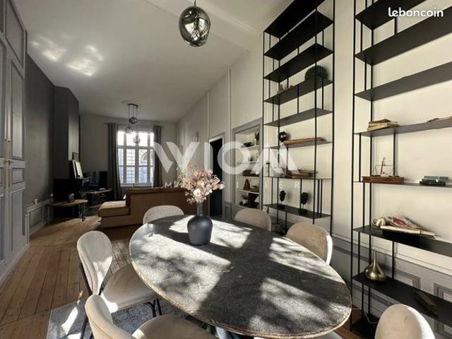 Maison 7 pièces 213 m²