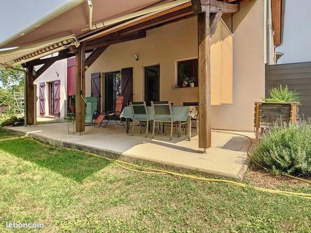 Maison 7 pièces 213 m²