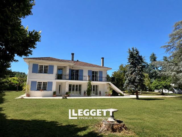 Maison 7 pièces 213 m²