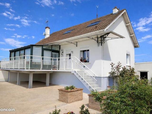 Maison 7 pièces 213 m²
