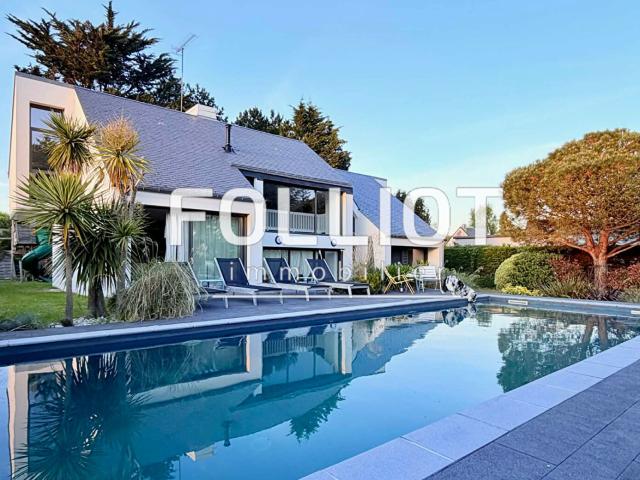 Maison 7 pièces 224 m²