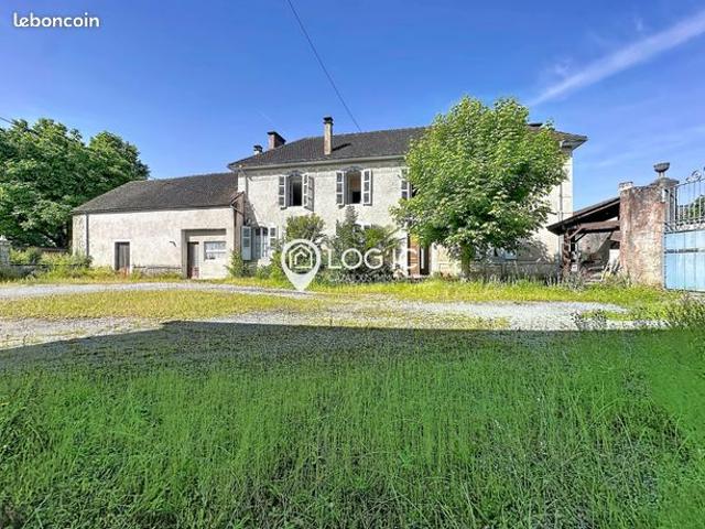 Maison 7 pièces 224 m²