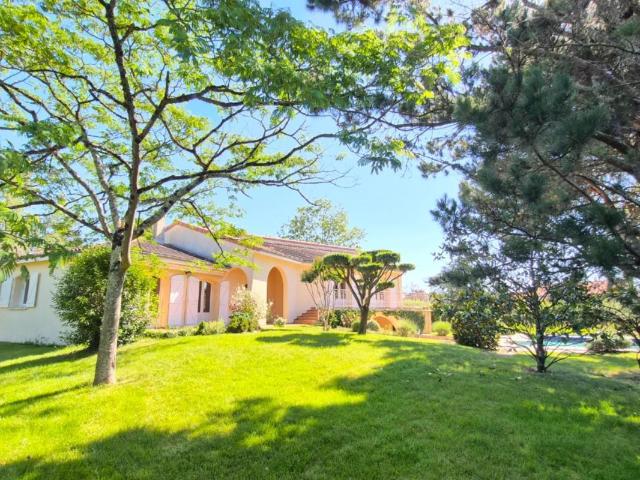 Maison 7 pièces 224 m²