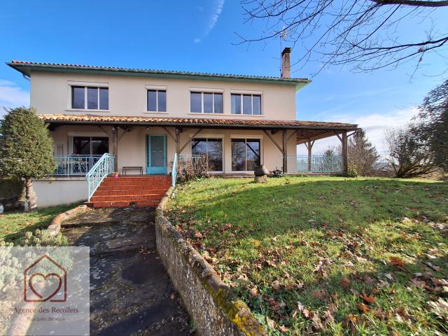 Maison 7 pièces 224 m²