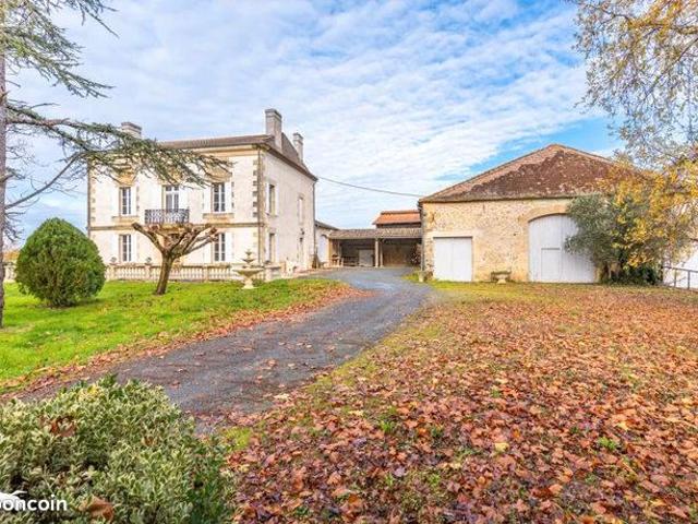 Maison 7 pièces 224 m²