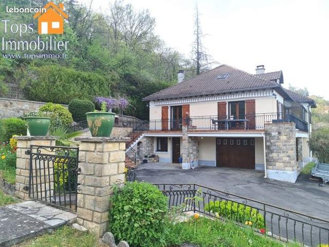 Maison 7 pièces 224 m²