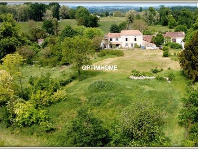 Maison 7 pièces 224 m²