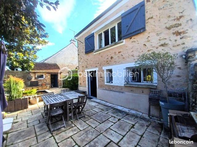 Maison 7 pièces 224 m²
