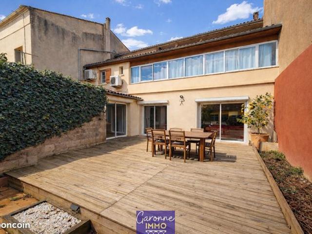 Maison 7 pièces 225 m²