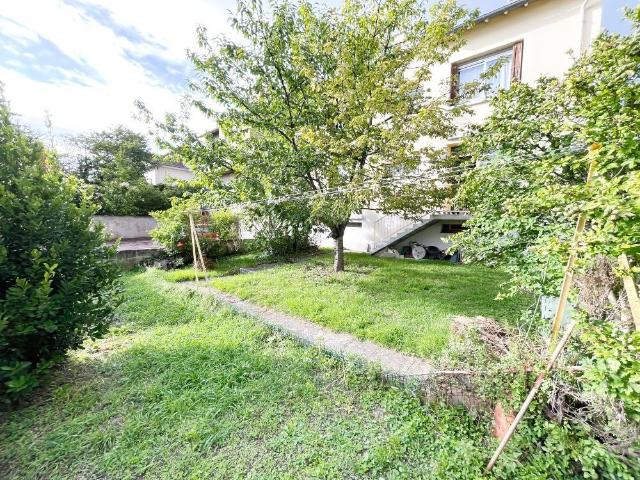 Maison 7 pièces 225 m²