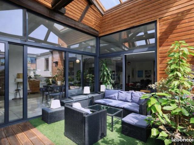 Maison 7 pièces 225 m²