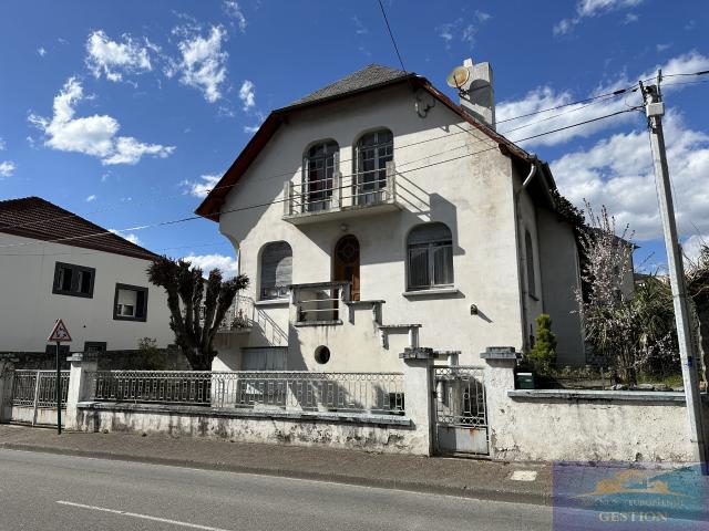 Maison 7 pièces 225 m²