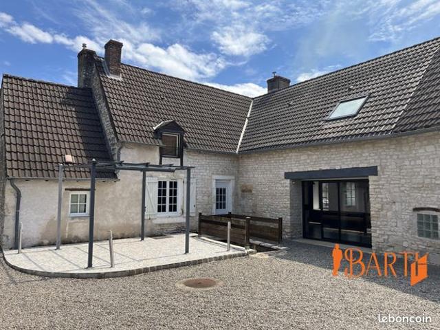 Maison 7 pièces 225 m²