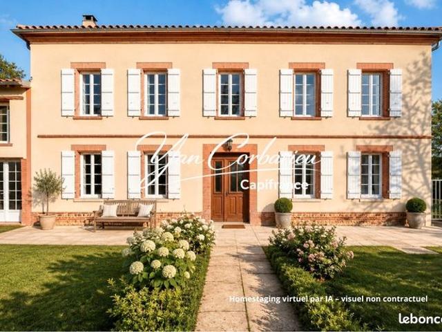 Maison 7 pièces 225 m²