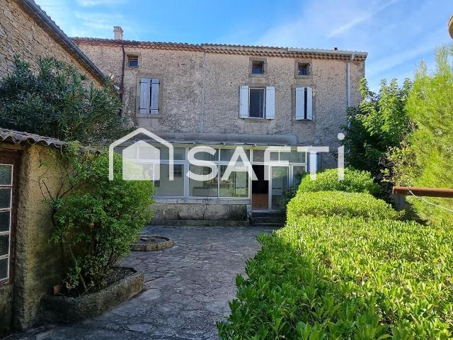 Maison 7 pièces 225 m²