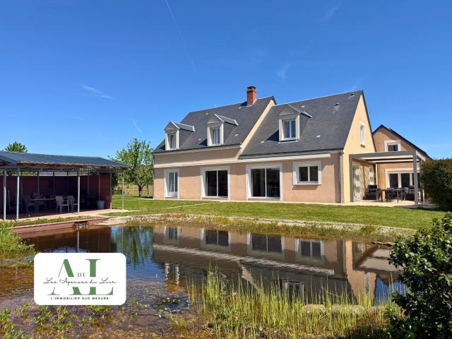Maison 7 pièces 225 m²