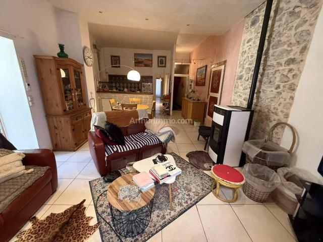 Maison 7 pièces 225 m²