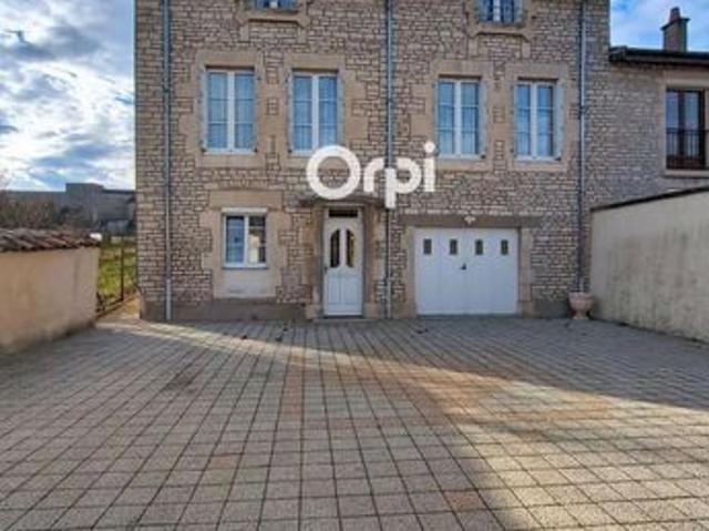 Maison 7 pièces 225 m²