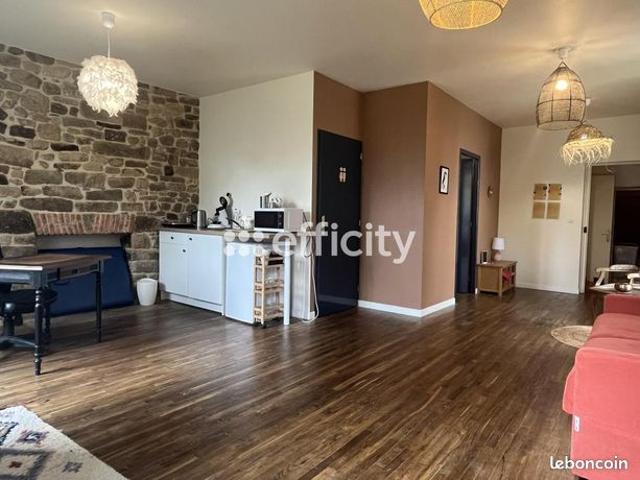 Maison 7 pièces 225 m²