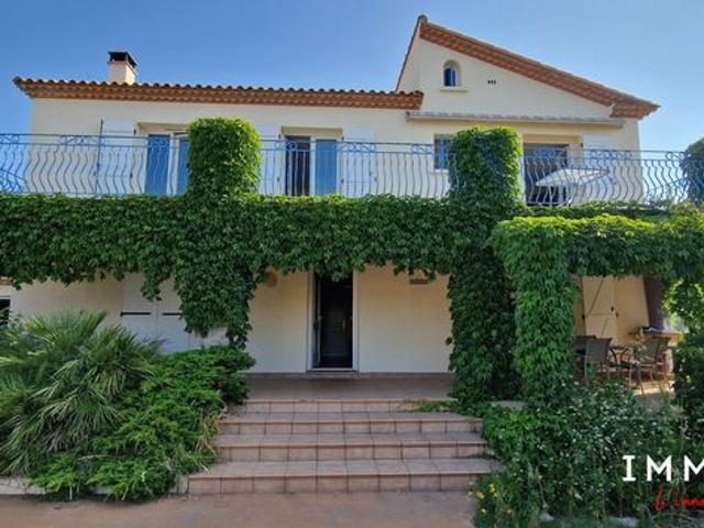 Maison 7 pièces 225 m²